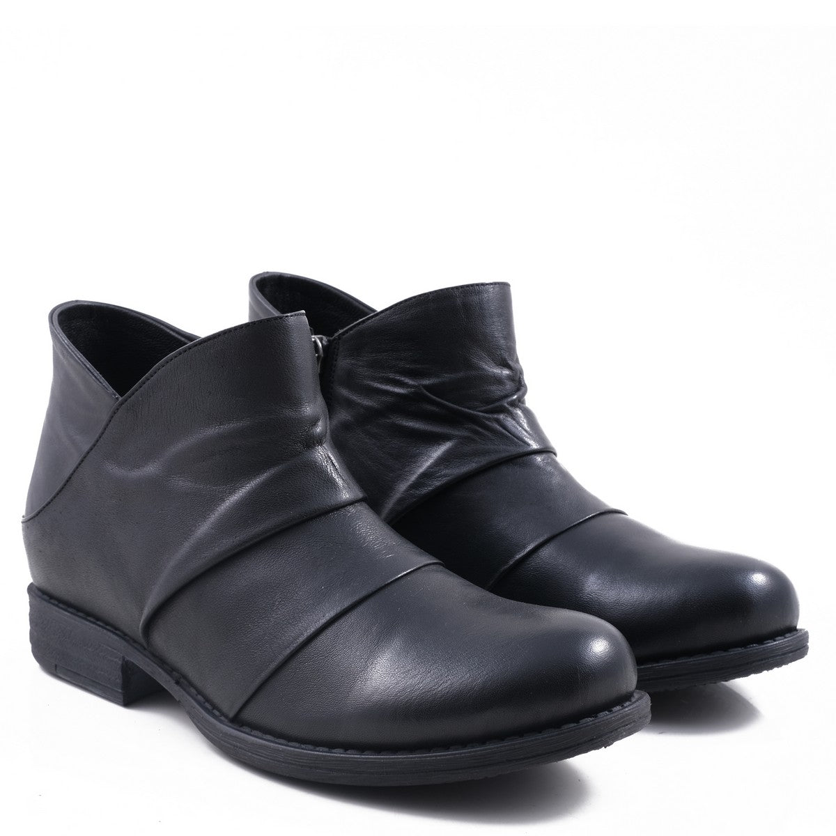 Pesso Solitude Black