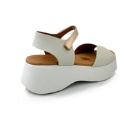 Oh My Sandals Osten Cream