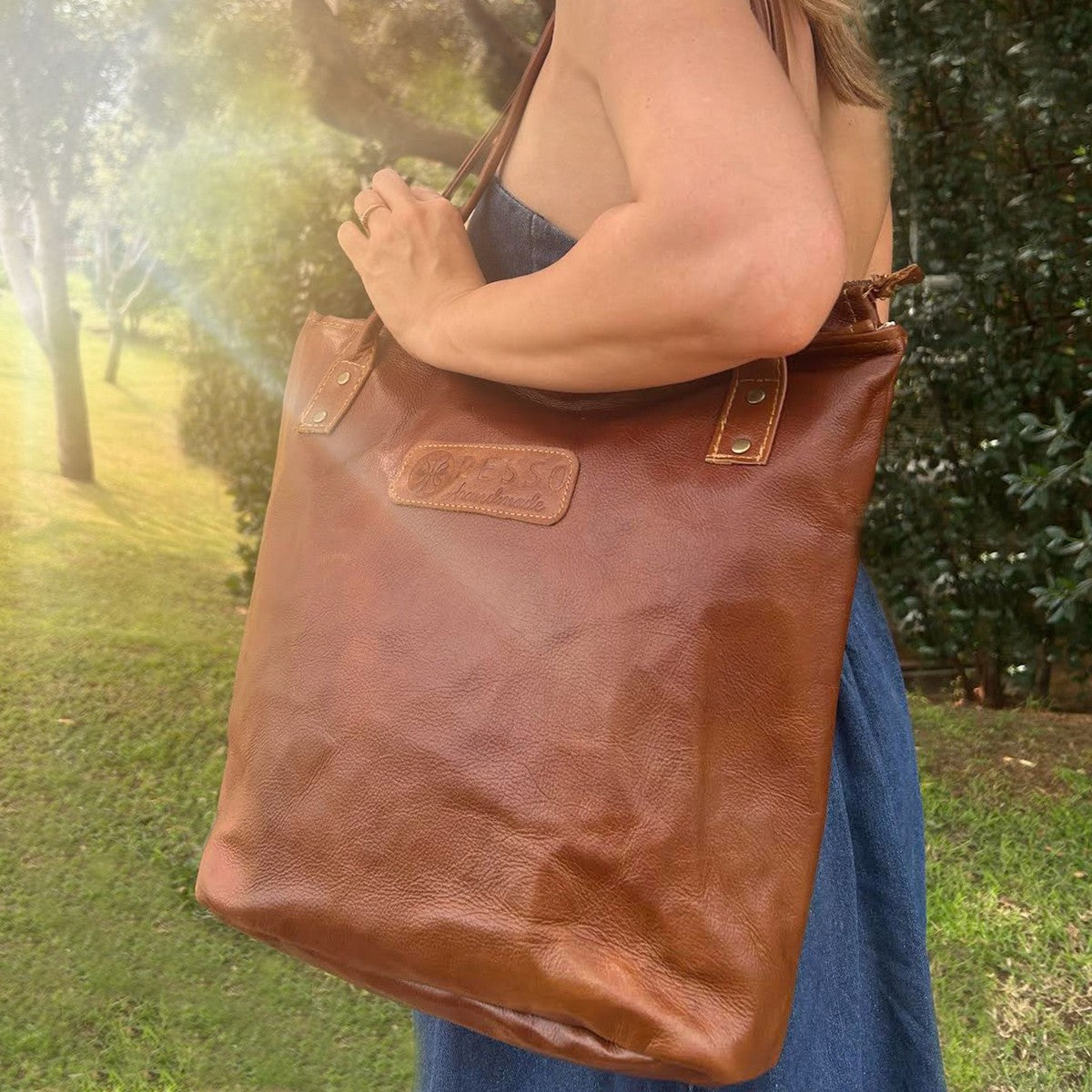 Pesso Small Shopper Walnut