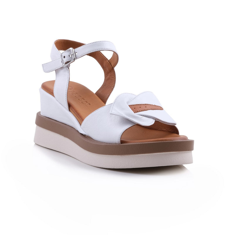 Pesso Shambee White
