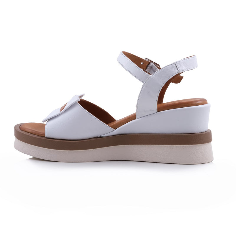 Pesso Shambee White