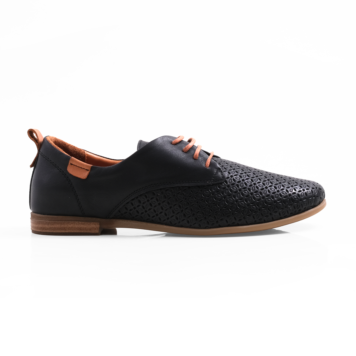 Pesso Aggie Black